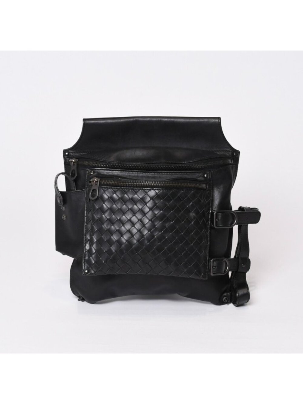 Bottega Veneta Intrecciato 2-Way Belt Bag Black Calfskin Gunmetal